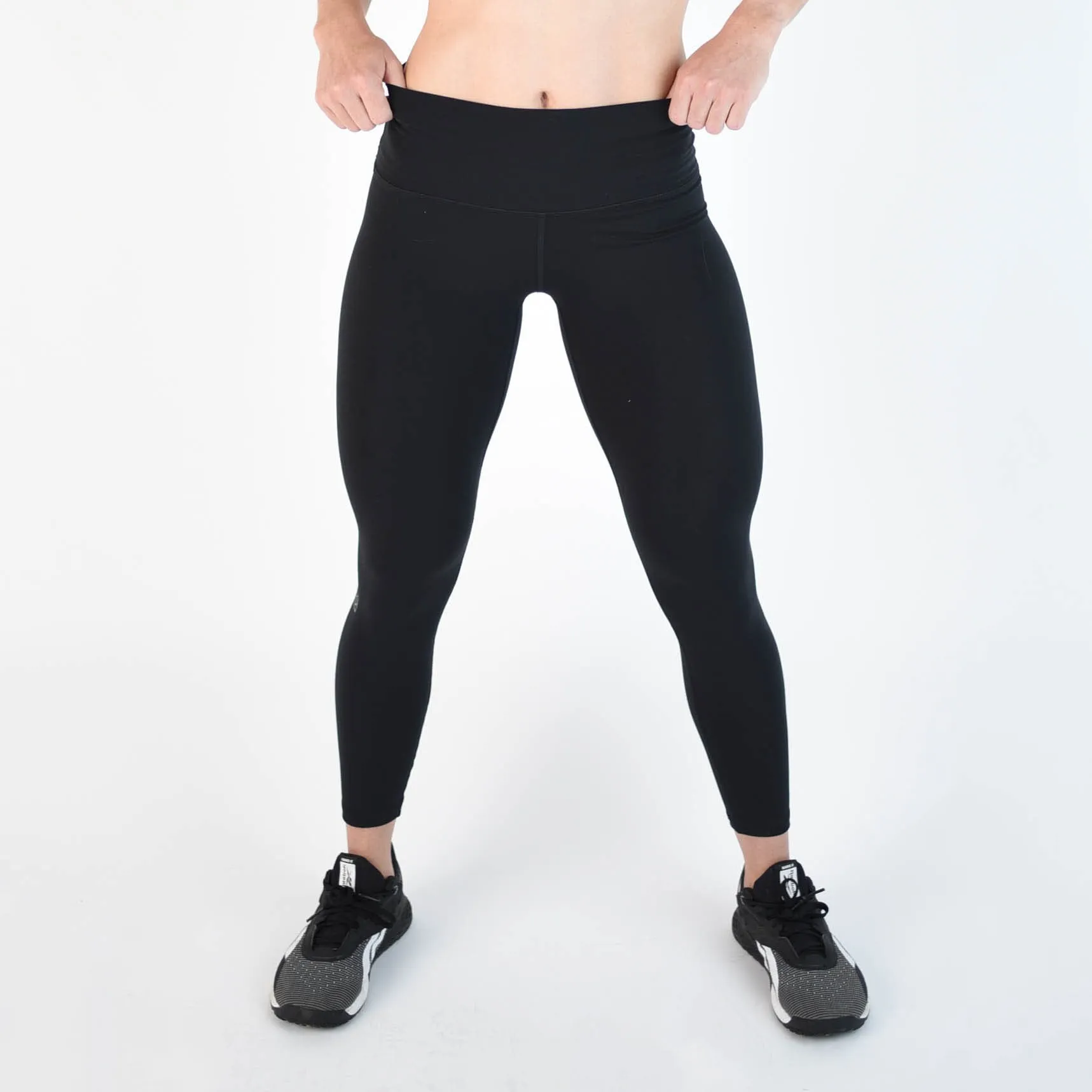 FLEO El Toro 28" Black Leggings (Bounce)