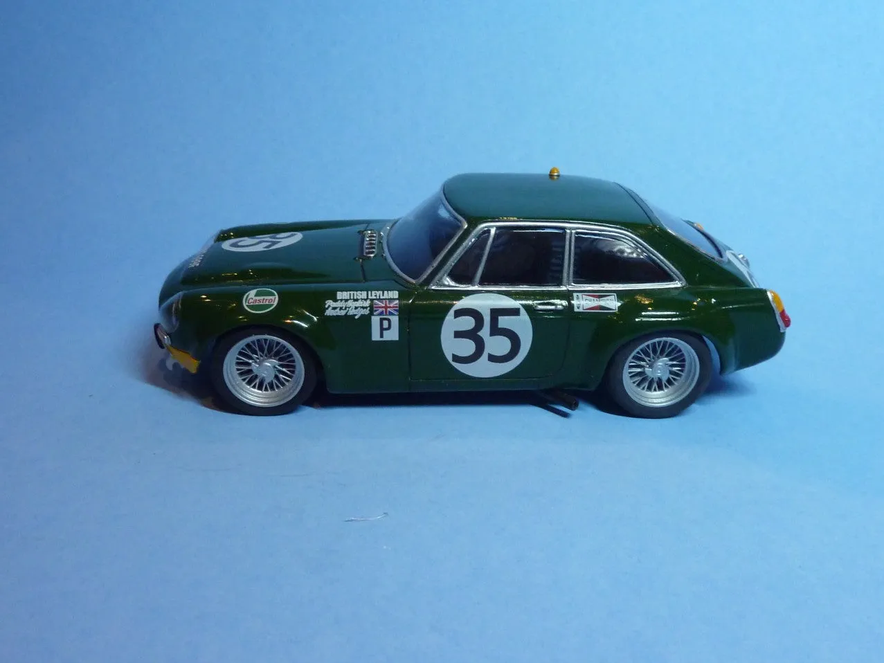 MGC Sebring 35 (RM069FF) 1.24 (24TH-302)