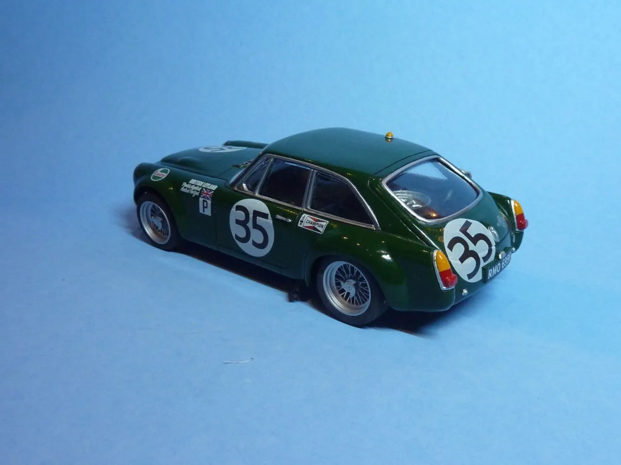 MGC Sebring 35 (RM069FF) 1.24 (24TH-302)