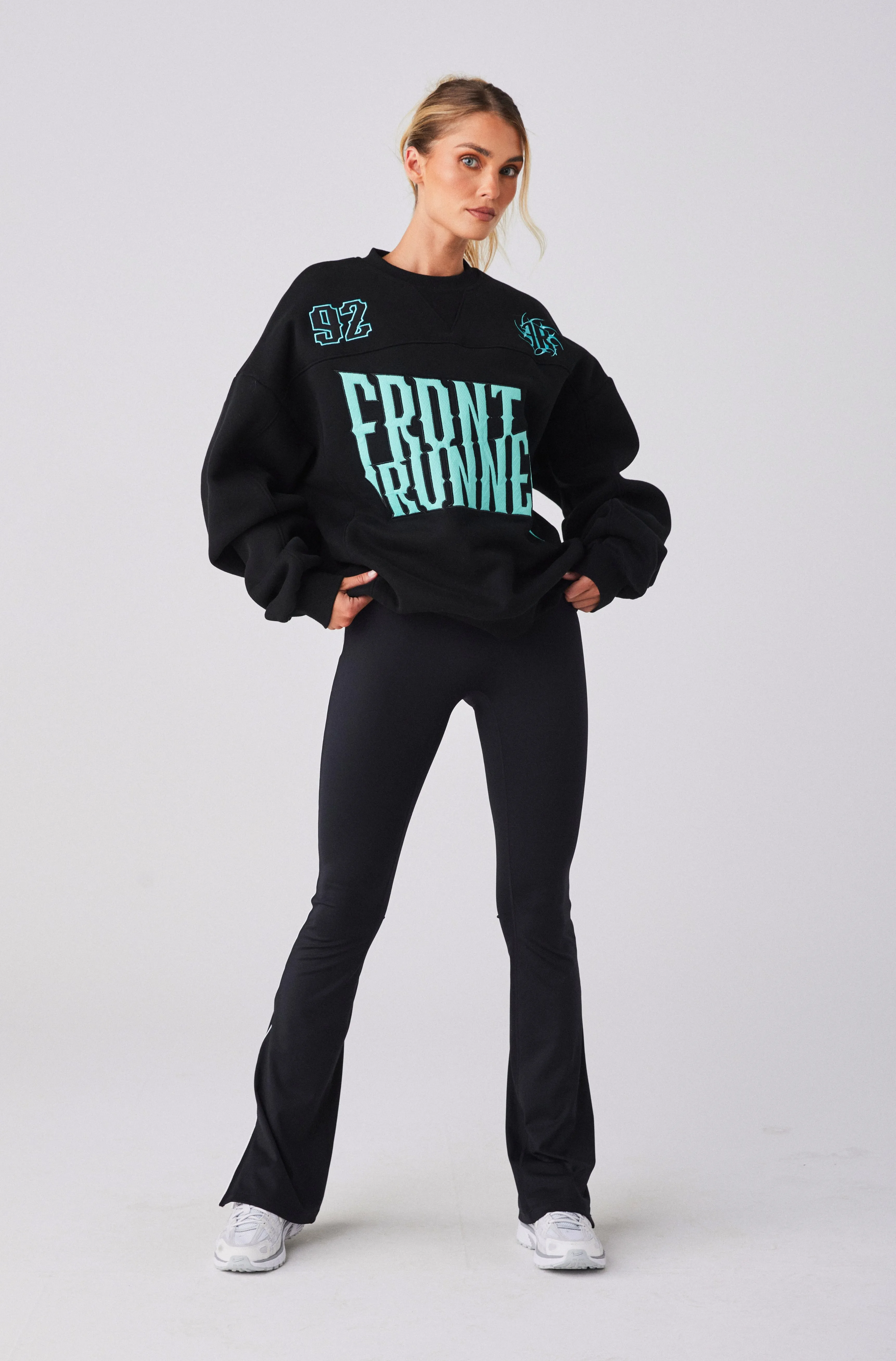 Pyro Crewneck - Black Tiffany